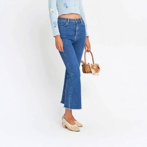 NWT Arnhem Hideaway Cropped Jeans. Size SMALL